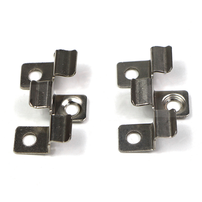 Snadná instalace a odolné spony na terasy z nerezové oceli