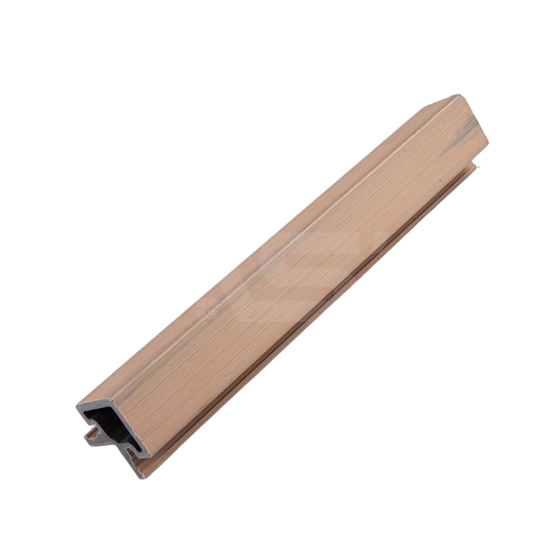 Koextruzní olepování hran pro panel