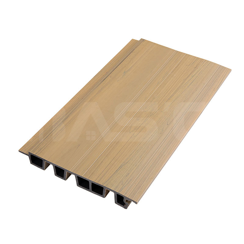 Zahřívají se kompozitní palubky v létě? Upřímná pravda